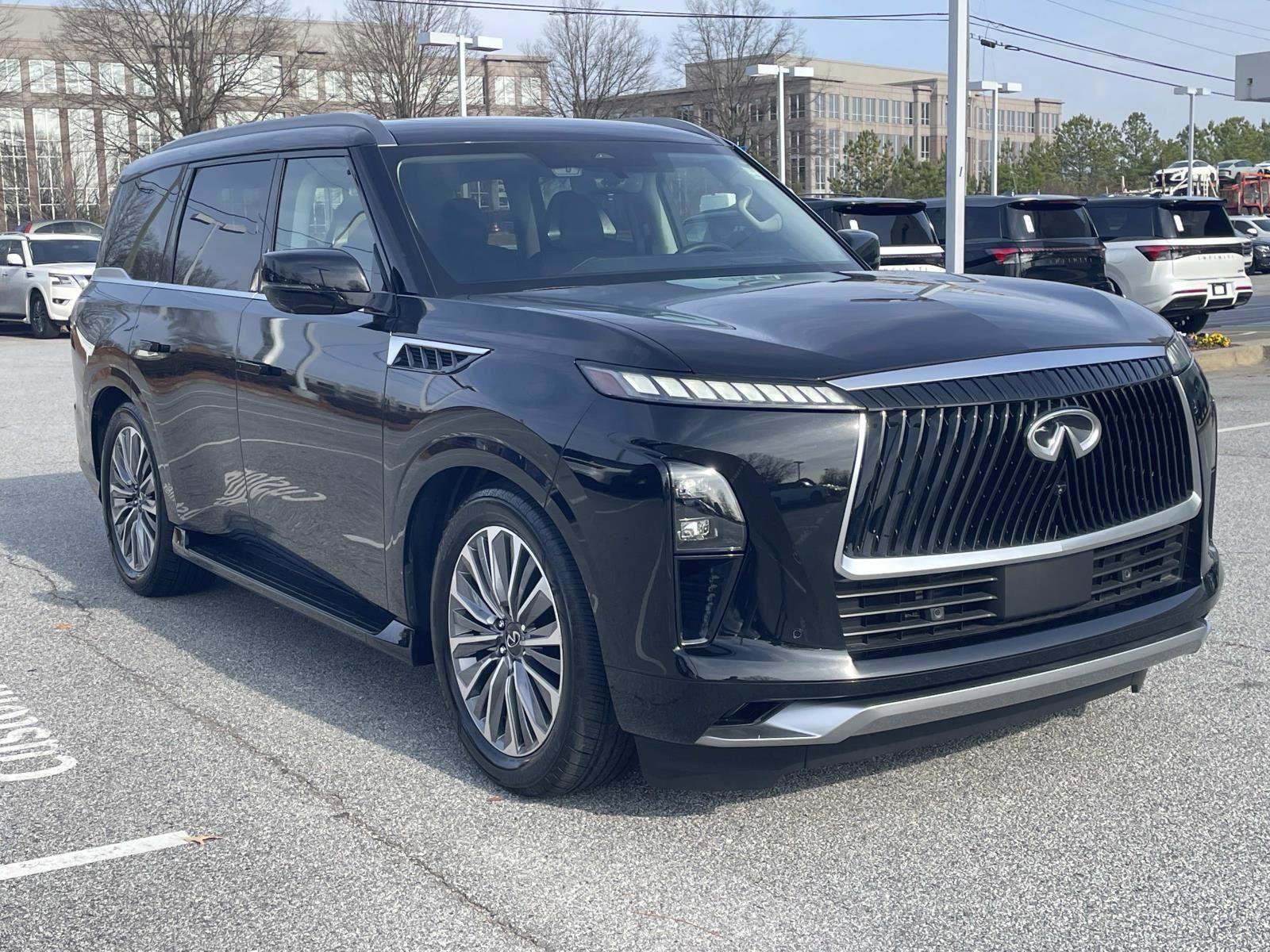 Certified 2025 INFINITI QX80 Sensory image 5