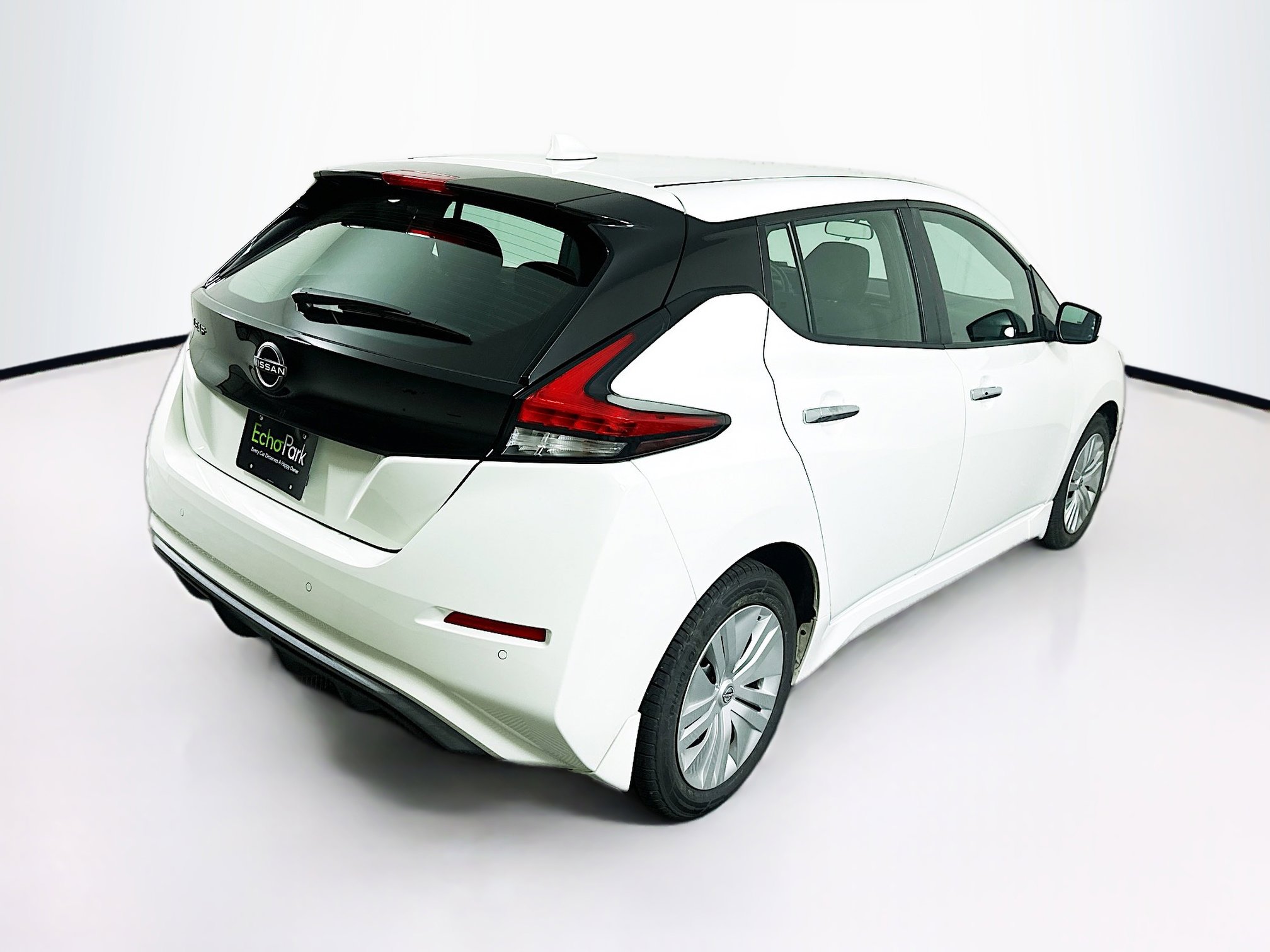 Used 2024 Nissan Leaf S FWD image 9