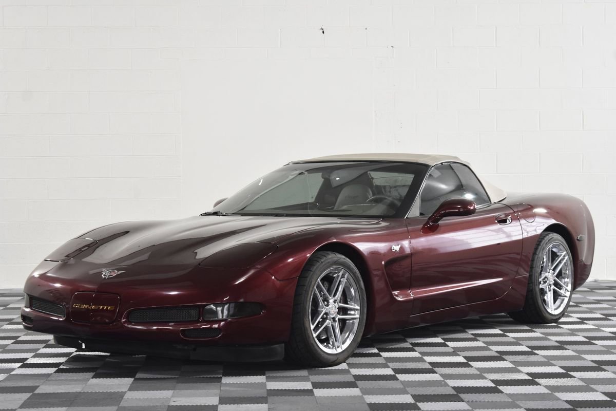 Used 2003 Chevrolet Corvette Convertible w/ Preferred Equipment Group1 image 2