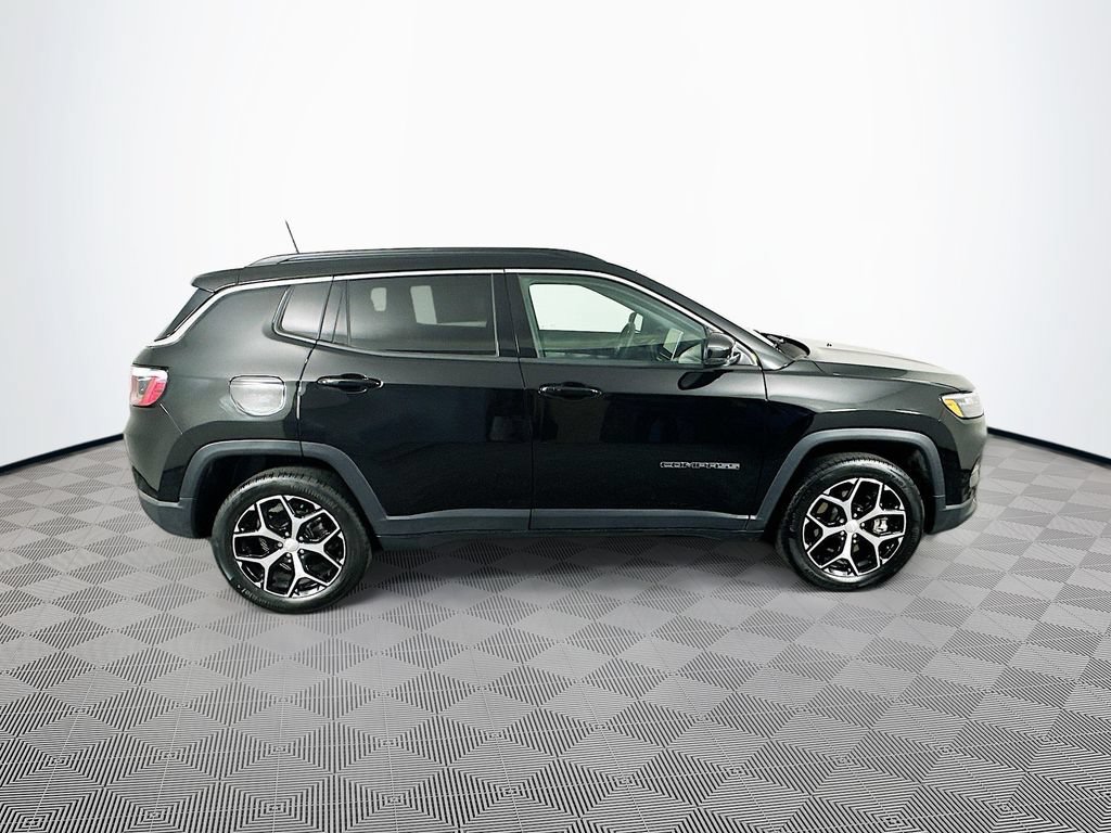 Used 2024 Jeep Compass Limited AWD/4WD image 13