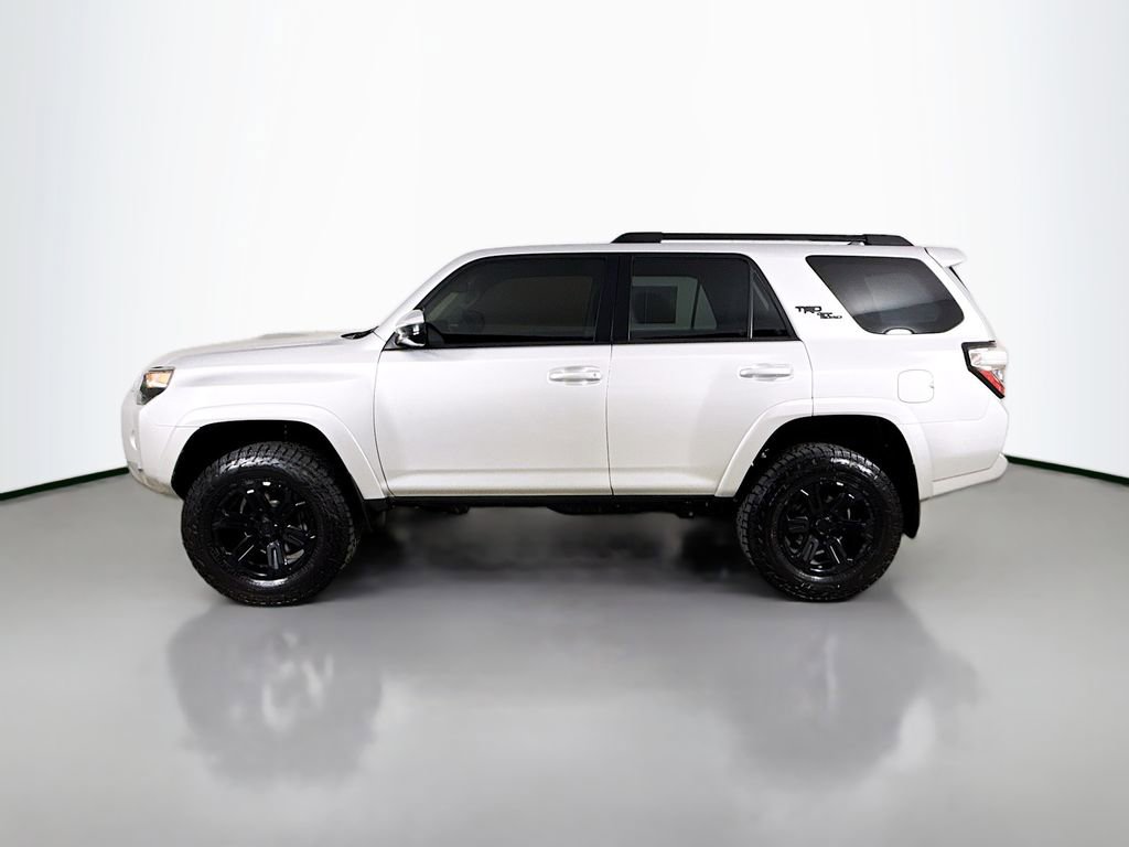 Certified 2019 Toyota 4Runner TRD Off-Road AWD/4WD image 4
