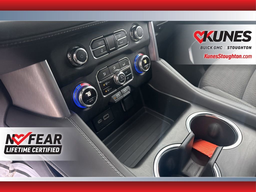 Used 2024 GMC Yukon SLE image 27