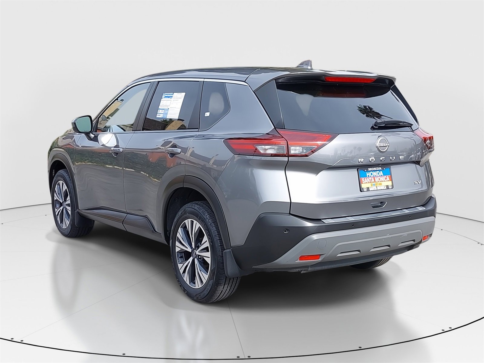 Used 2023 Nissan Rogue SV image 7