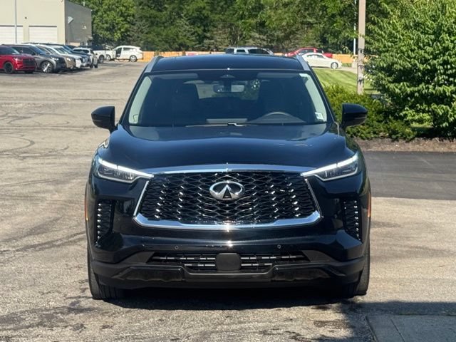 Used 2025 INFINITI QX60 Luxe w/ Lighting Package (N94) AWD/4WD image 11