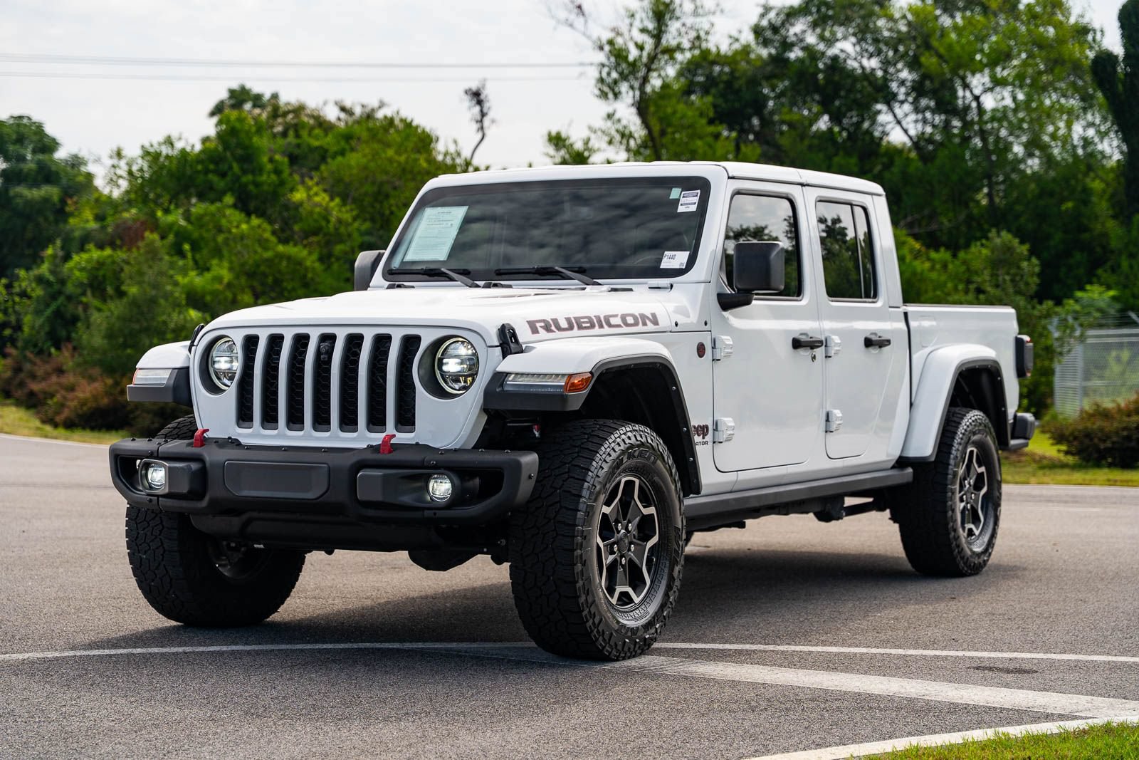 Used 2022 Jeep Gladiator Rubicon w/ LED Lighting Group AWD/4WD image 3