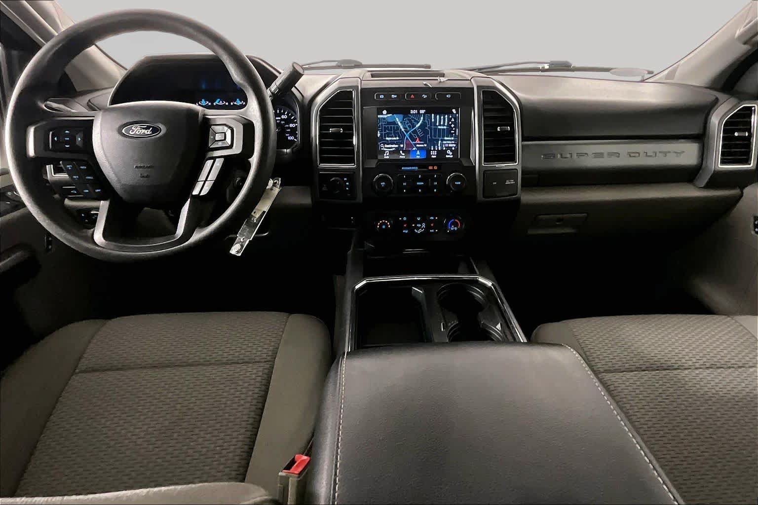 Used 2019 Ford F250 XLT w/ XLT Premium Package AWD/4WD image 14