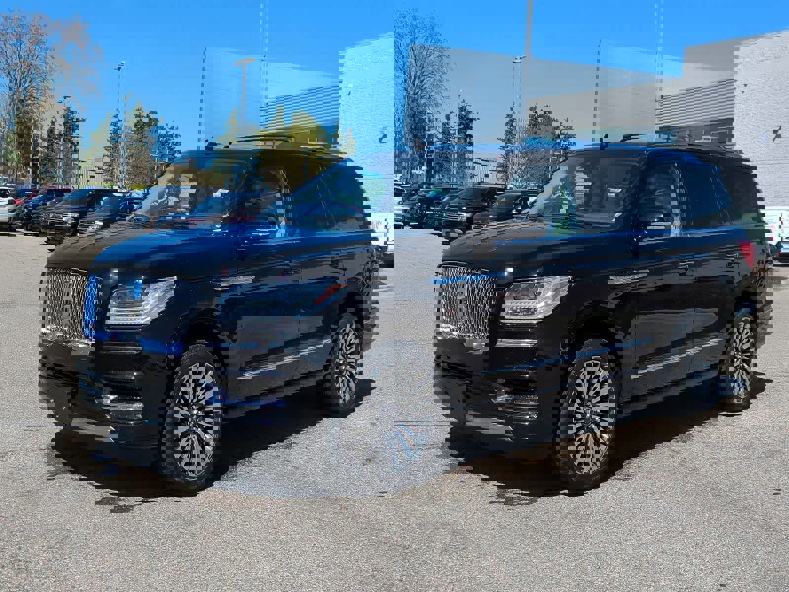 Used 2021 Lincoln Navigator Reserve w/ Luxury Package AWD/4WD image 4