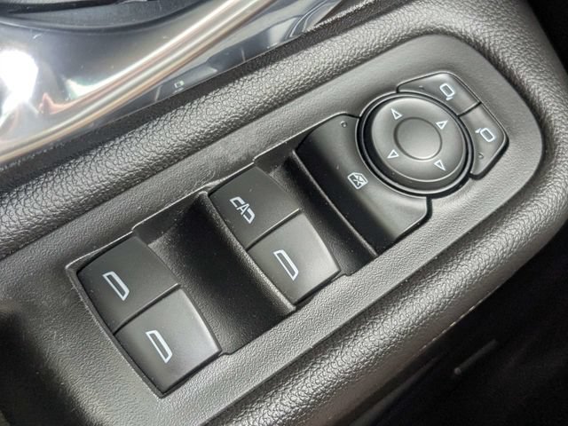 Used 2018 GMC Terrain Denali w/ Advanced Safety Package FWD image 30