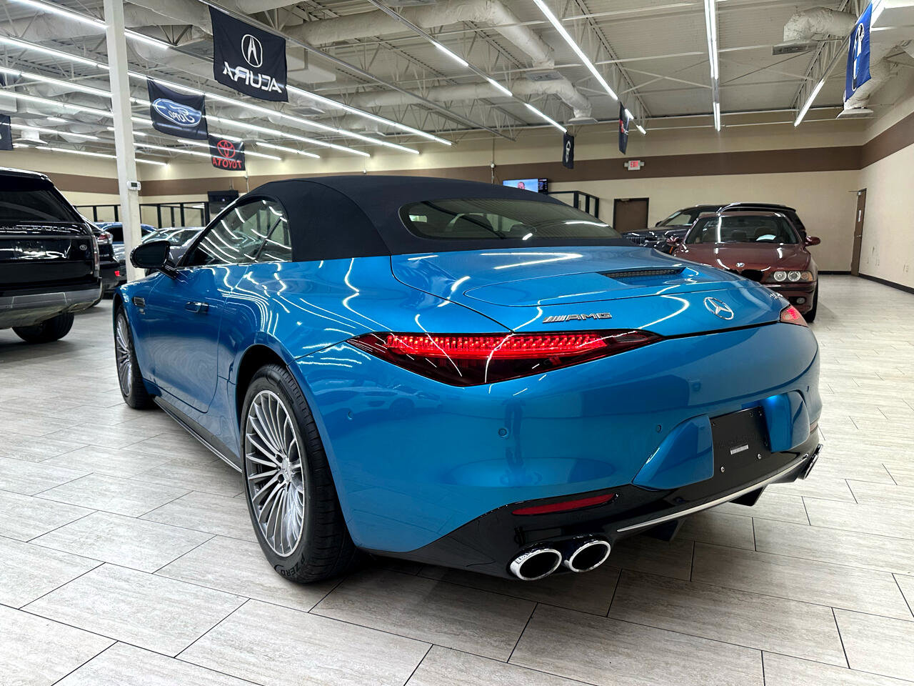 Used 2024 Mercedes-Benz SL 43 AMG image 9