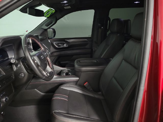 Used 2022 Chevrolet Suburban RST w/ Sport Performance Package RWD image 19