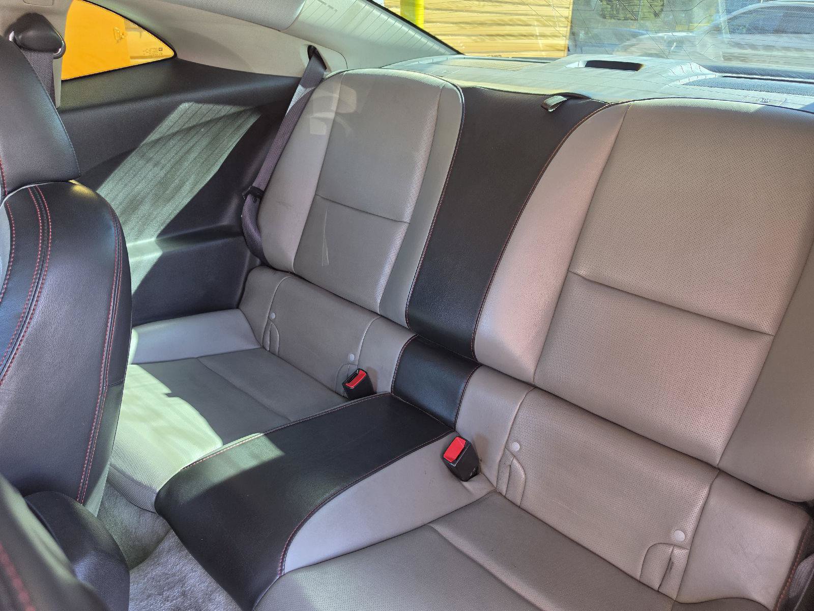 Used 2011 Chevrolet Camaro SS RWD image 24
