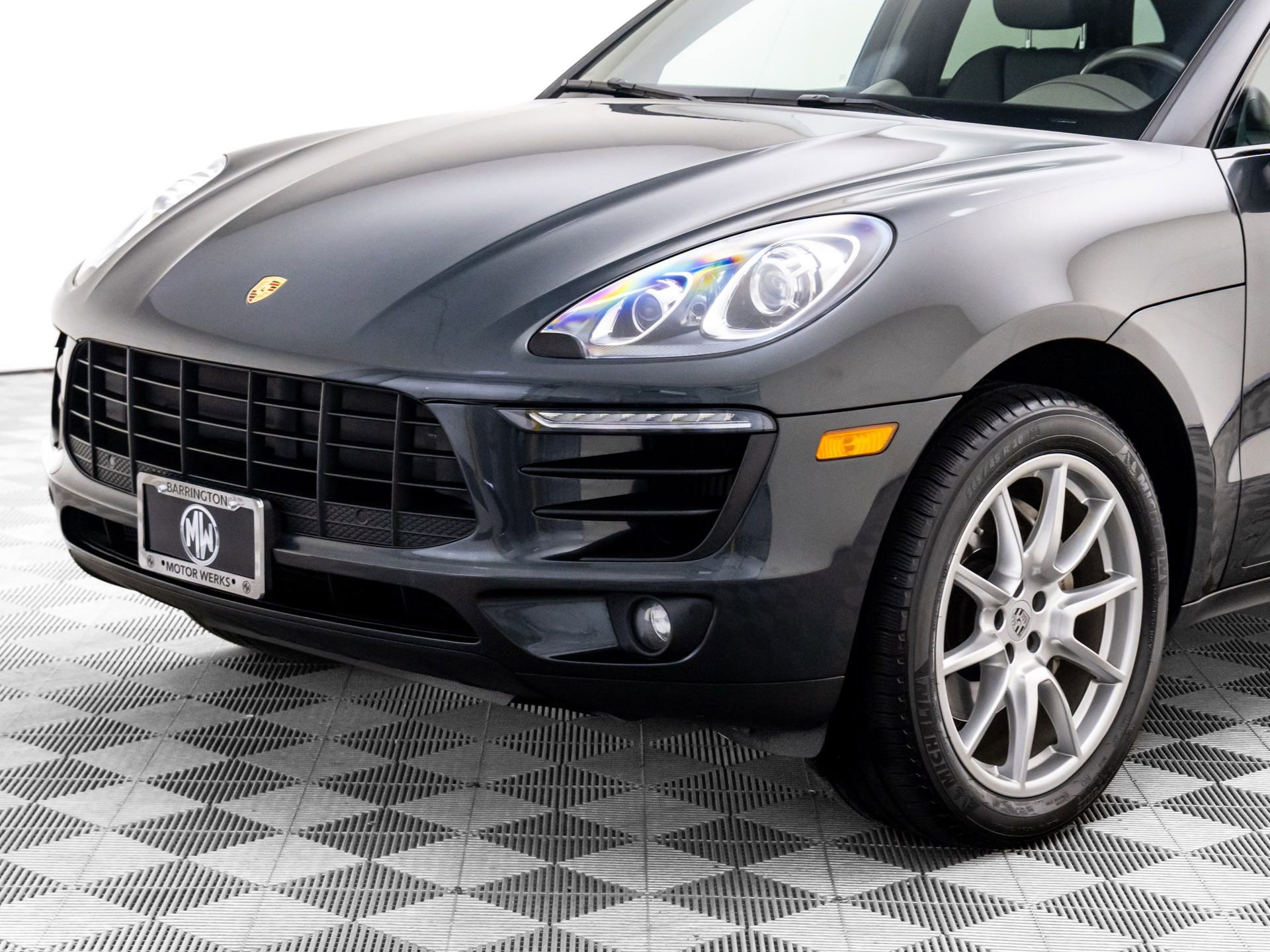 Used 2017 Porsche Macan S image 38