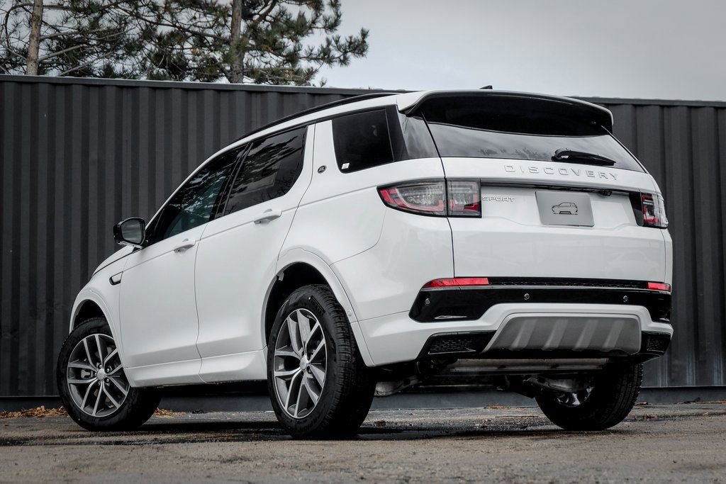 Used 2025 Land Rover Discovery Sport S video 2