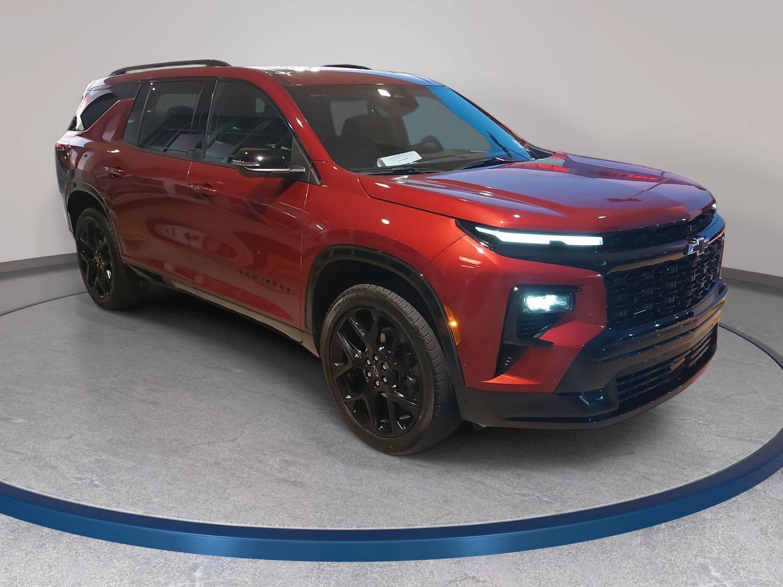 Used 2025 Chevrolet Traverse RS FWD image 3
