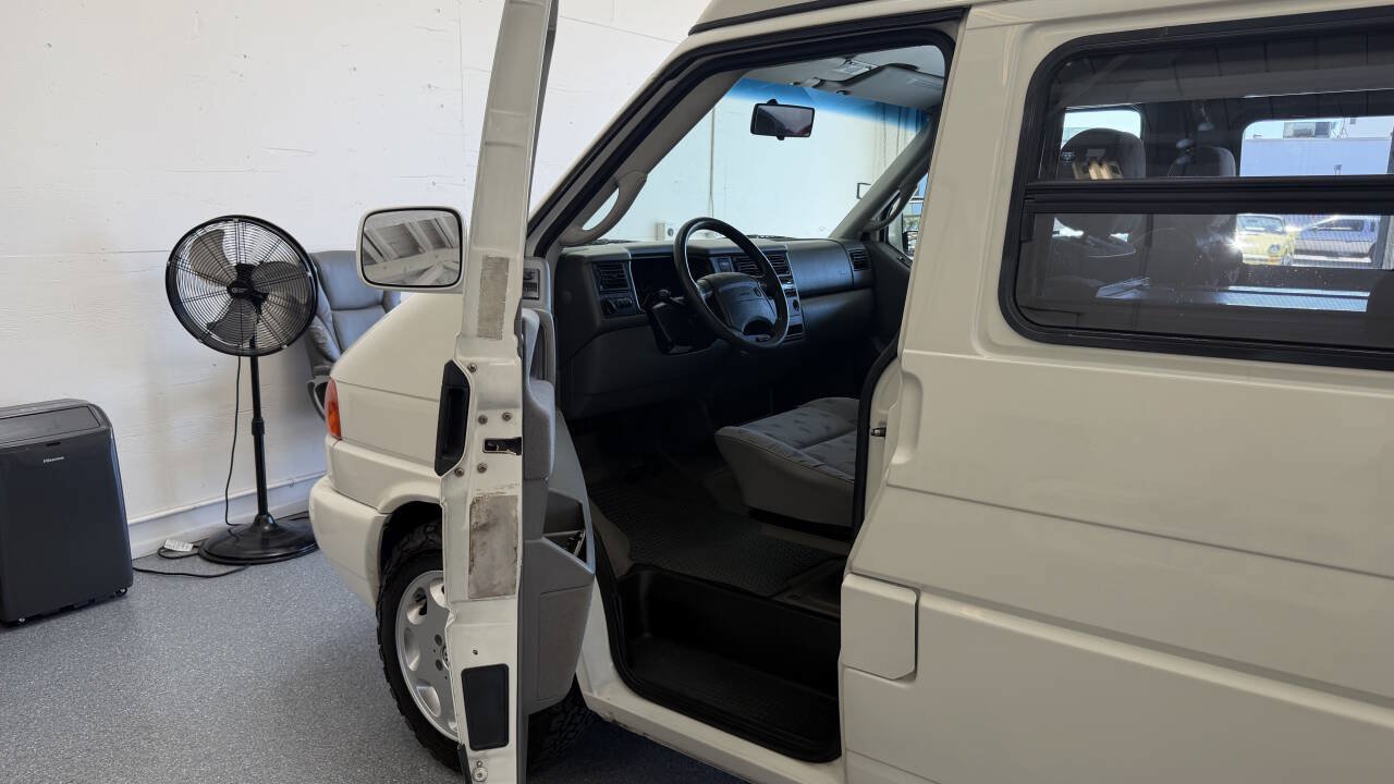 Used 1997 Volkswagen Eurovan Camper FWD image 21
