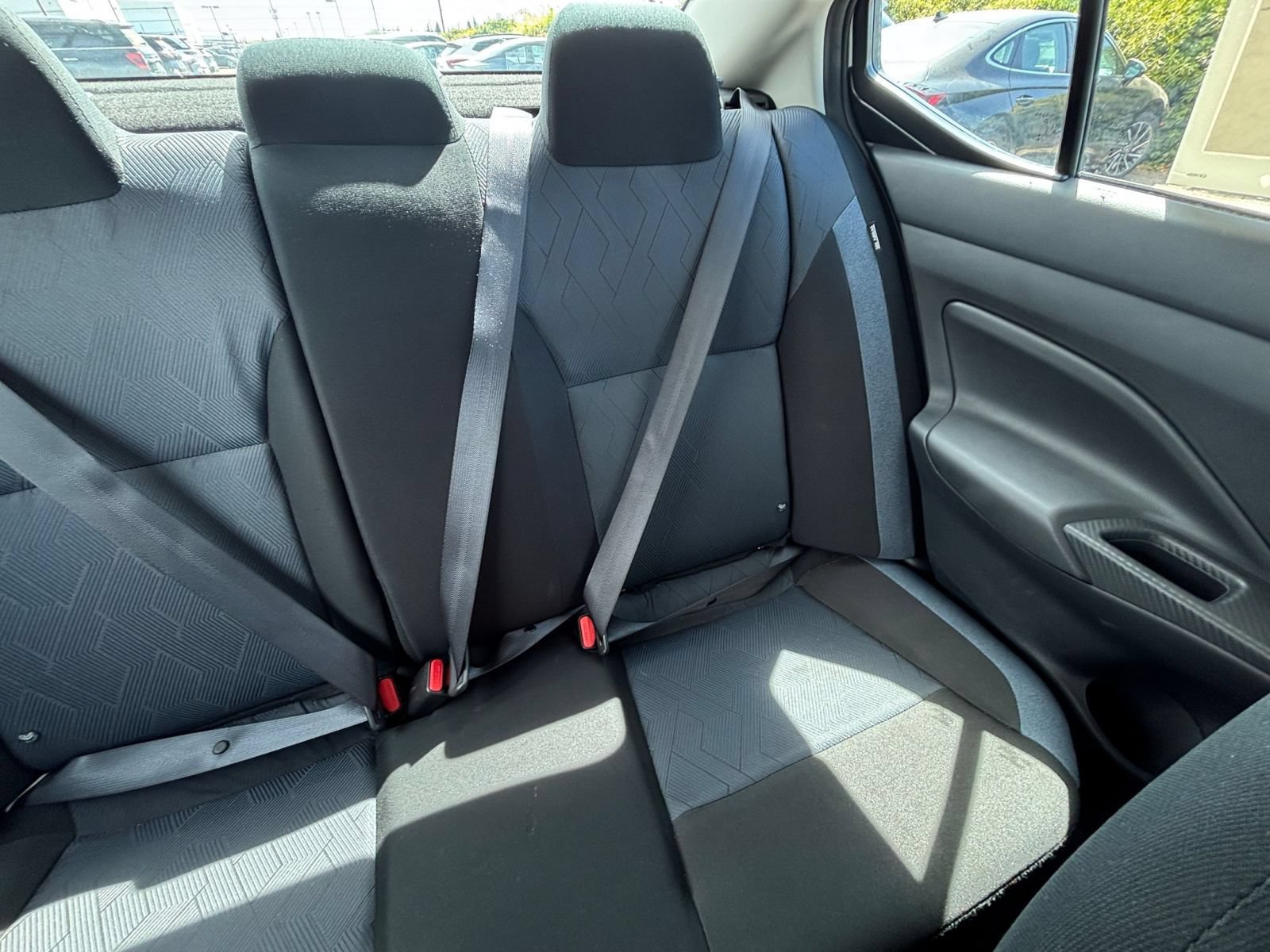 Used 2025 Nissan Versa SV FWD image 36