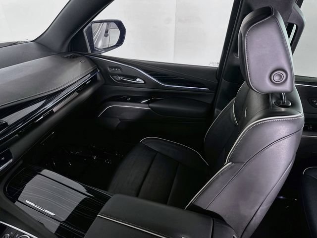 Used 2022 Cadillac Escalade Sport w/ Touring Package RWD image 24