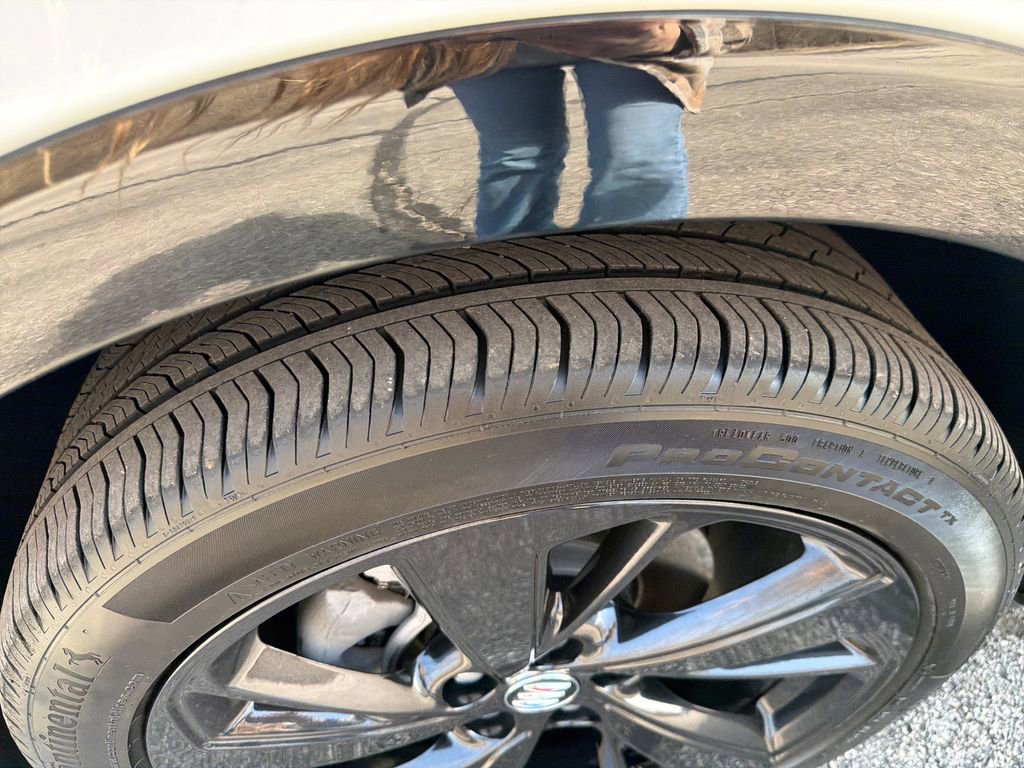 Used 2025 Buick Envision Sport Touring image 29