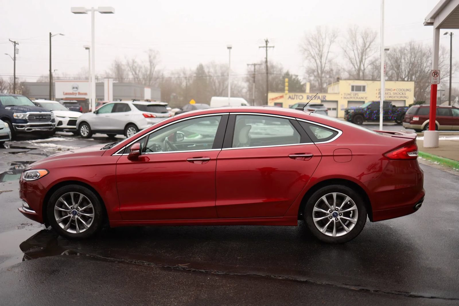 Used 2017 Ford Fusion Platinum AWD/4WD image 8