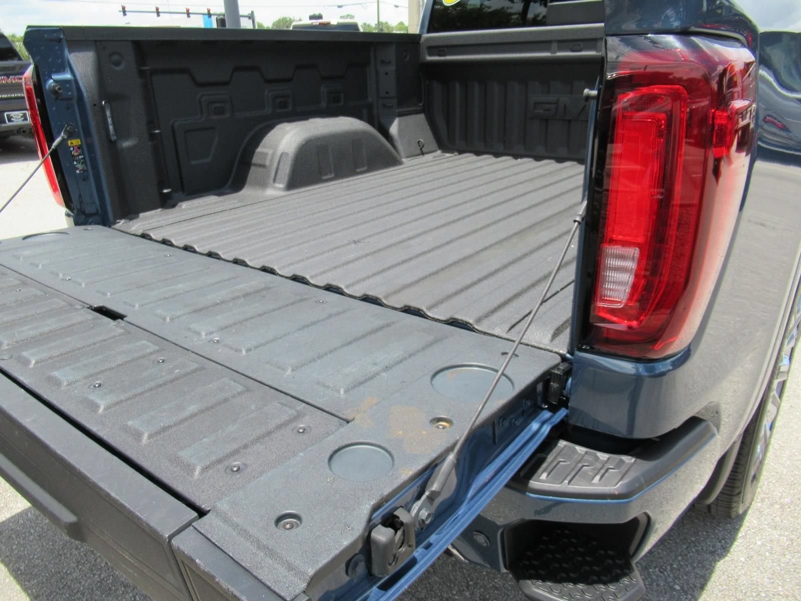 Used 2026 GMC Sierra 1500 Denali AWD/4WD image 36