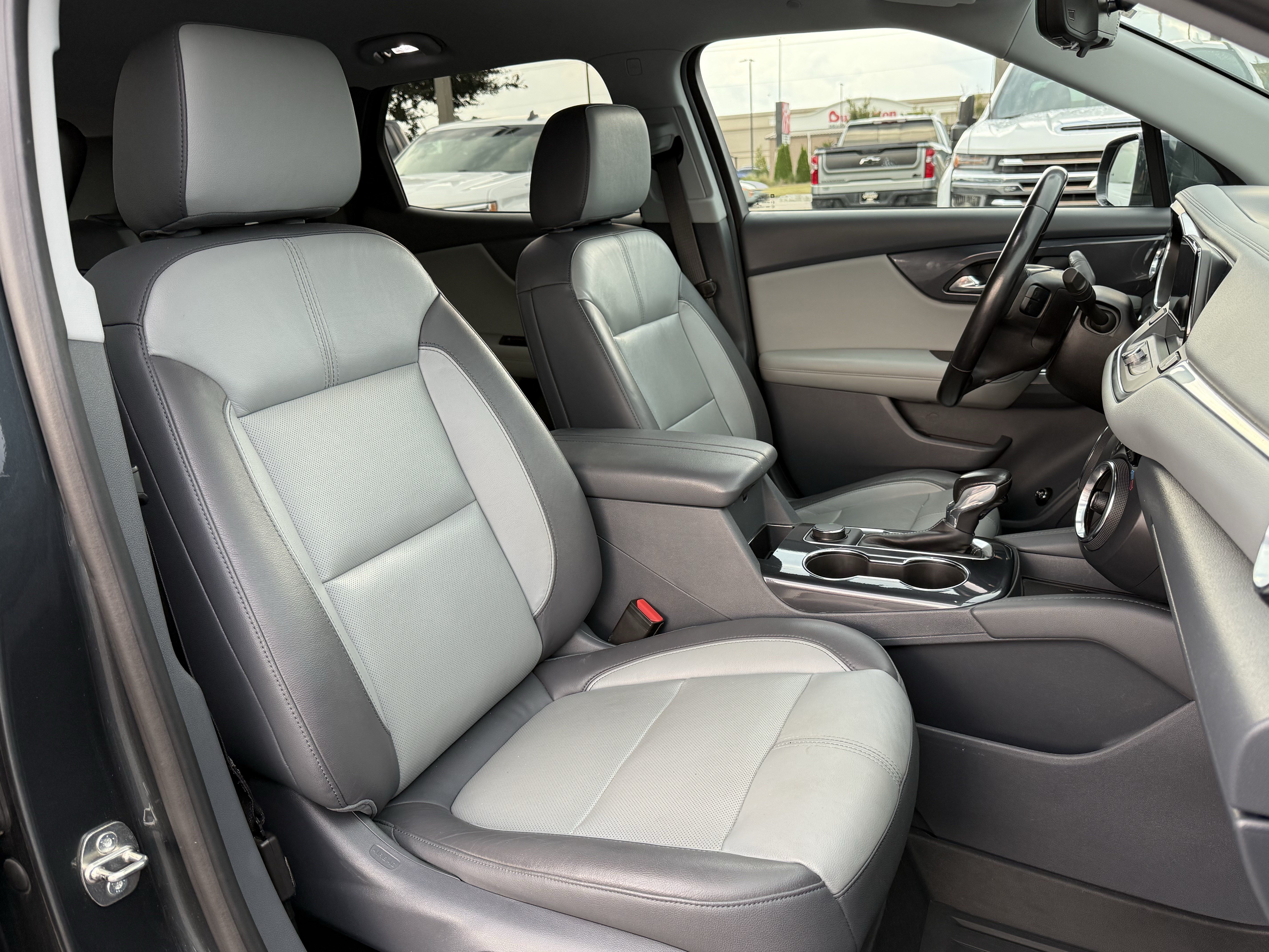 Used 2019 Chevrolet Blazer LT w/ Sound & Technology Package FWD image 34