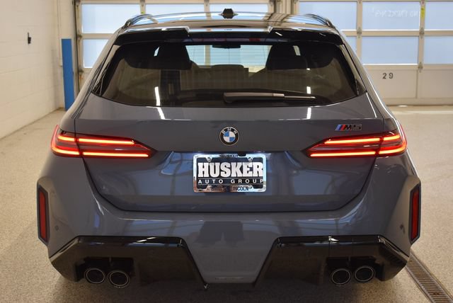 New 2027 BMW M5 Touring AWD/4WD image 11