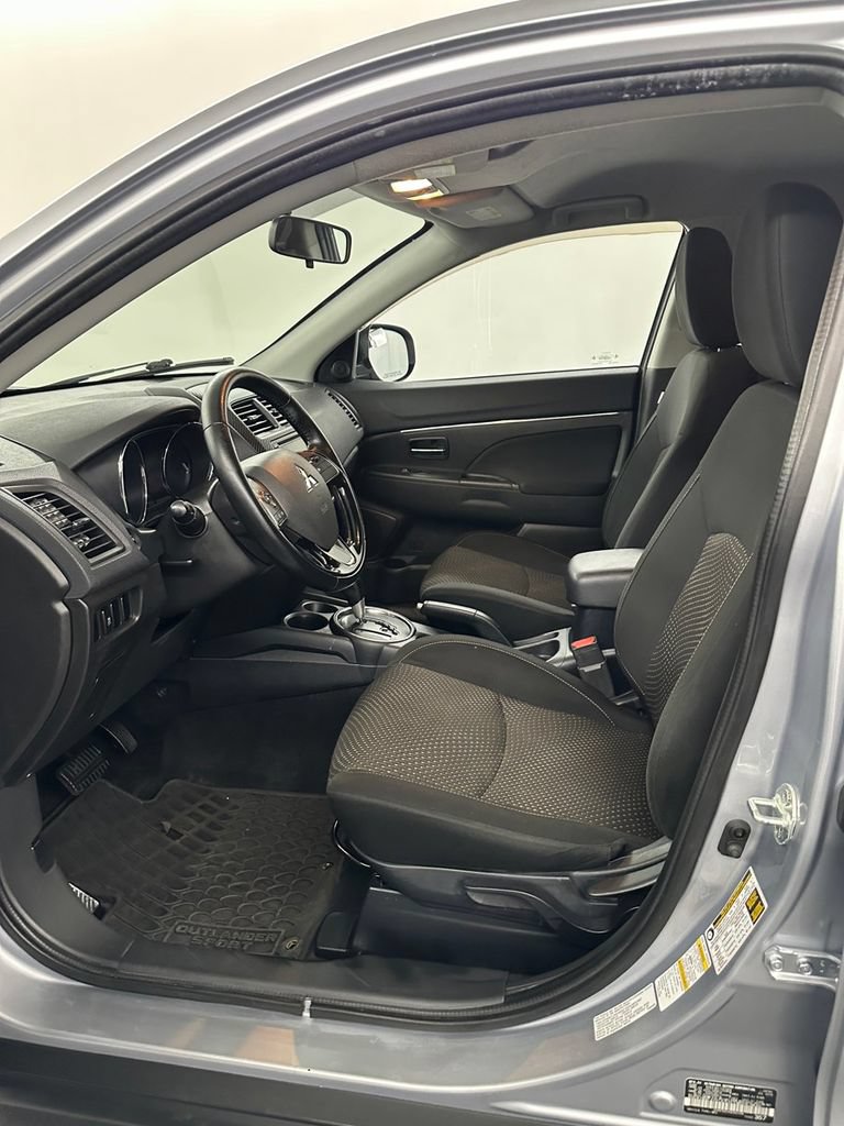 Used 2016 Mitsubishi Outlander Sport ES FWD image 11
