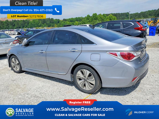 Used 2015 Hyundai Sonata Limited w/ Option Group 02 FWD image 3