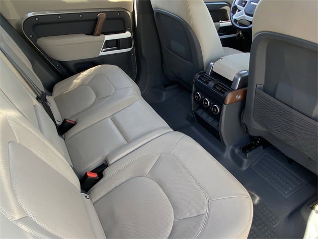 Used 2023 Land Rover Defender 110 S image 24