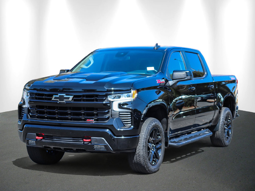 Used 2024 Chevrolet Silverado 1500 LT Trail Boss AWD/4WD image 3