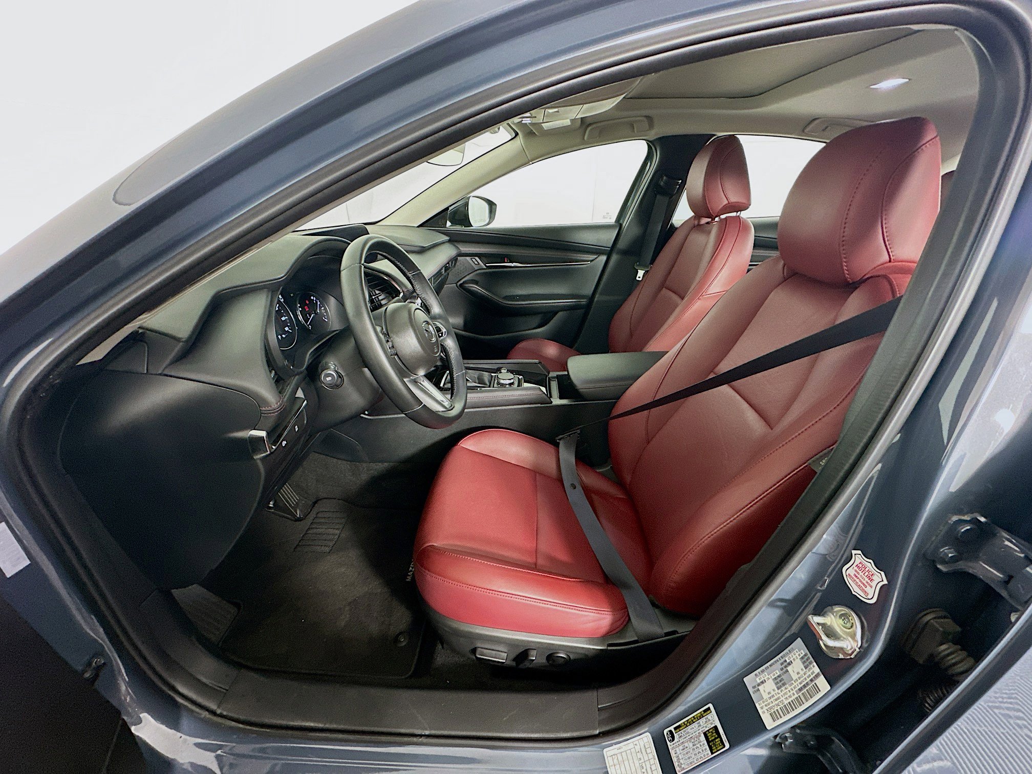 Used 2025 MAZDA MAZDA3 s image 13