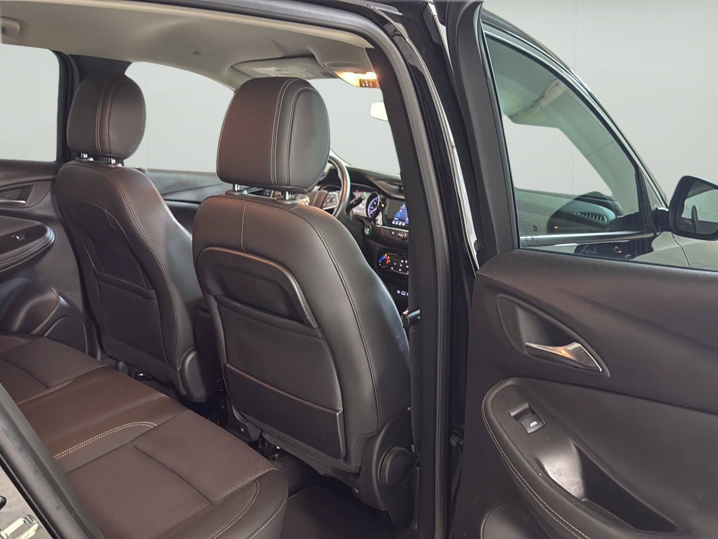 Certified 2023 Buick Encore GX Preferred w/ Cold Weather Comfort Package FWD image 18