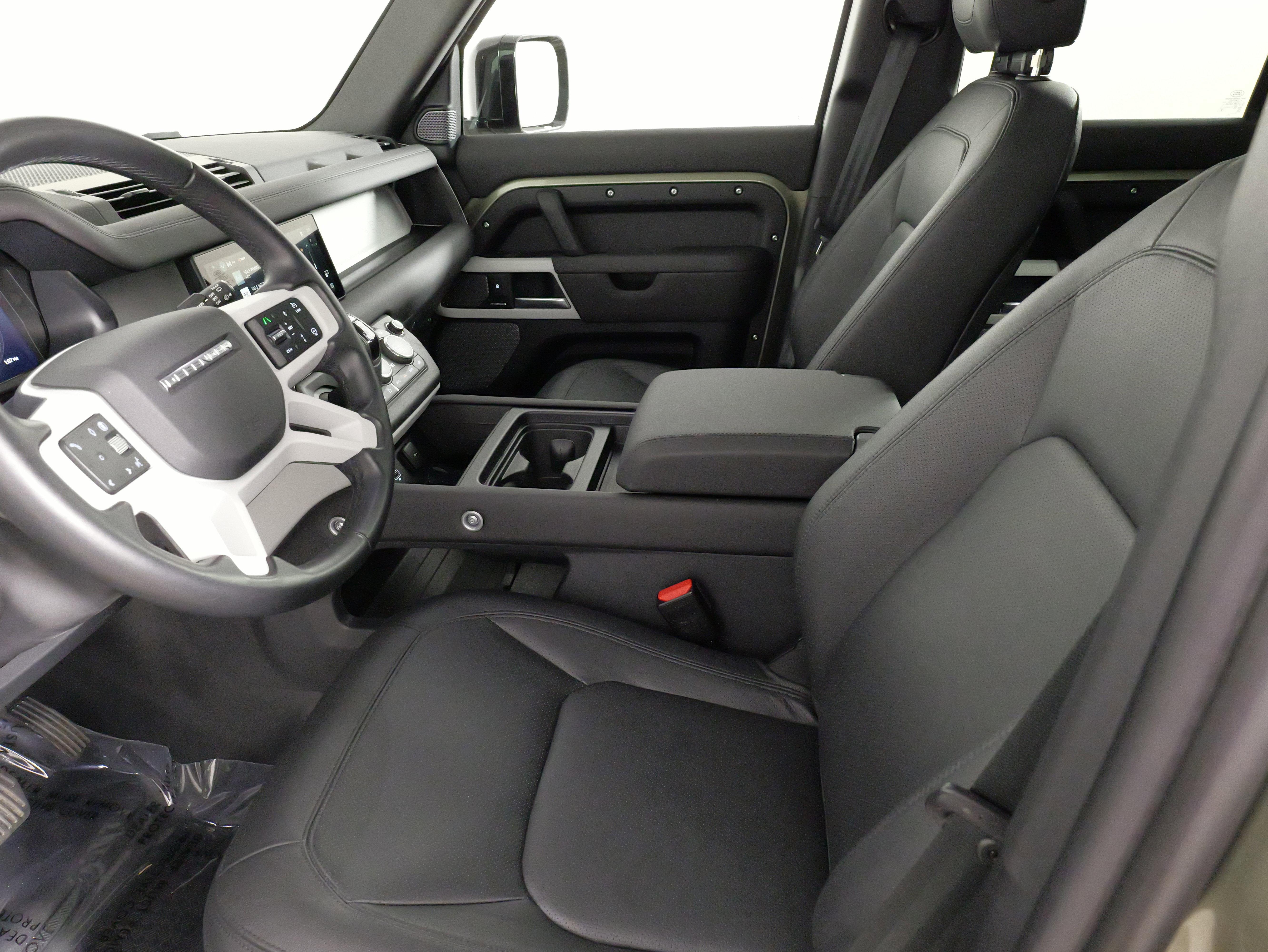 Used 2024 Land Rover Defender 110 S AWD/4WD image 29