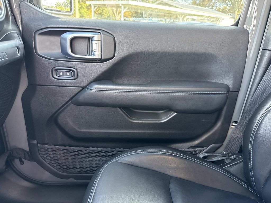 Used 2021 Jeep Wrangler Unlimited Rubicon 4xe image 27