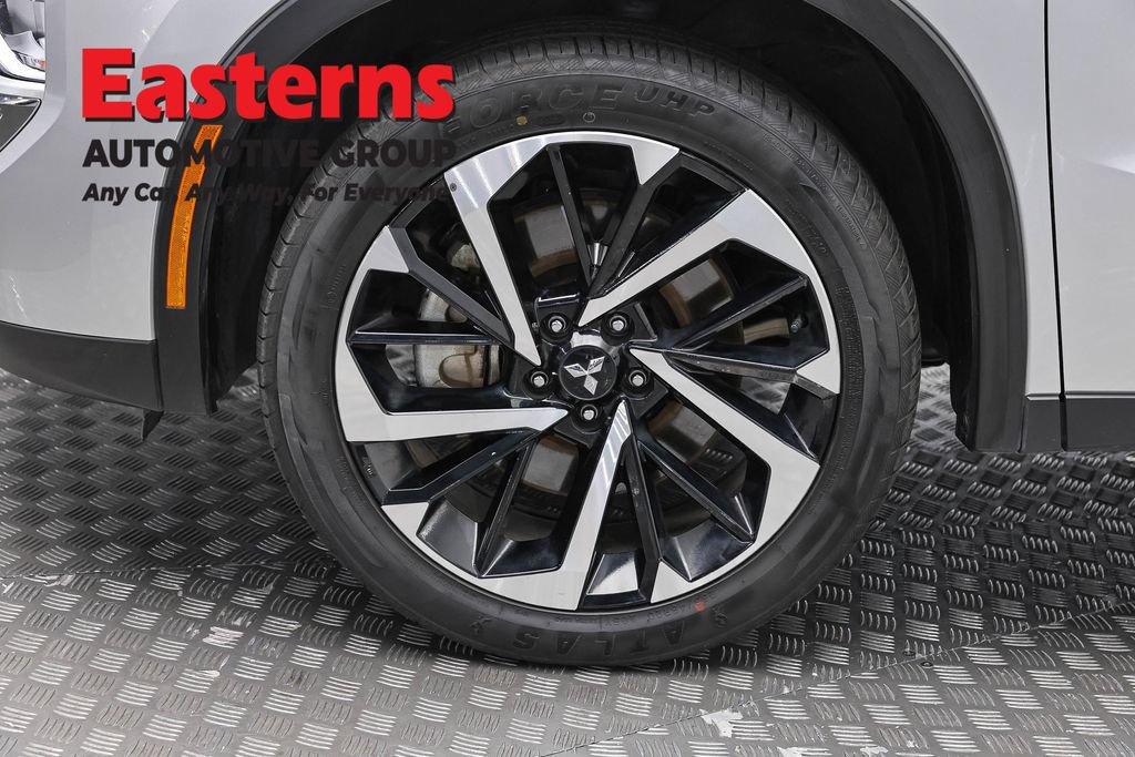 Used 2024 Mitsubishi Outlander SE FWD image 35