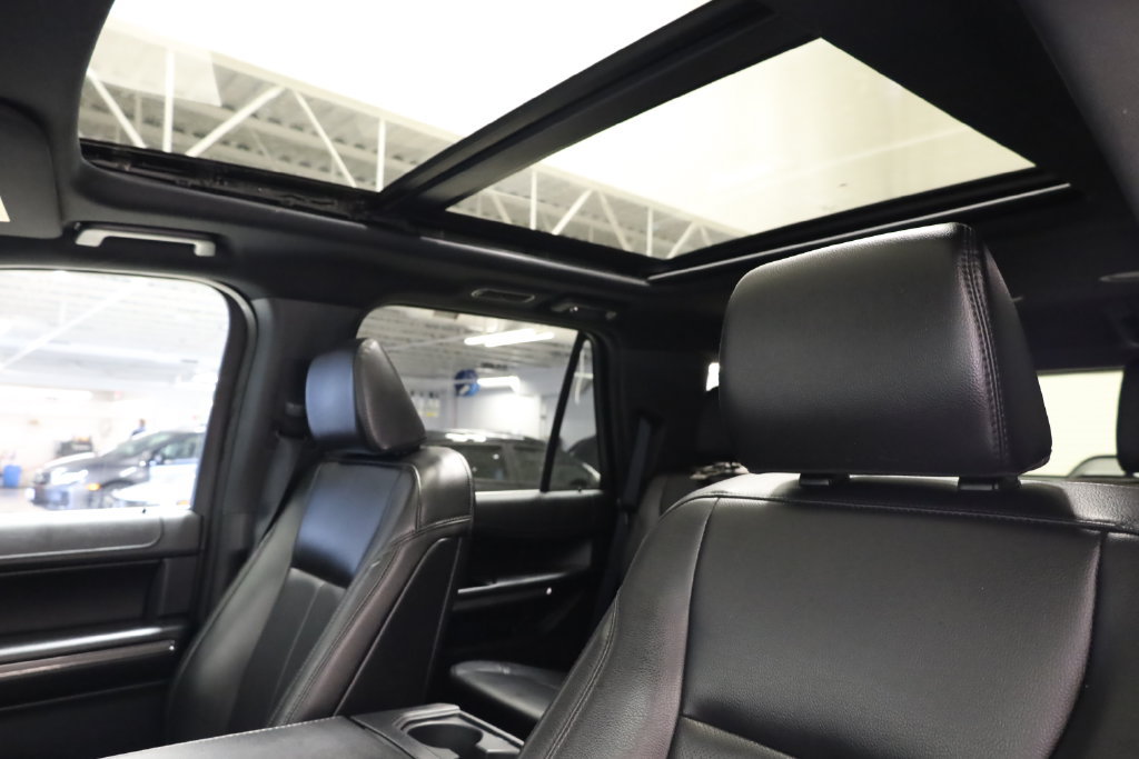 Used 2021 Ford Expedition XLT AWD/4WD image 23