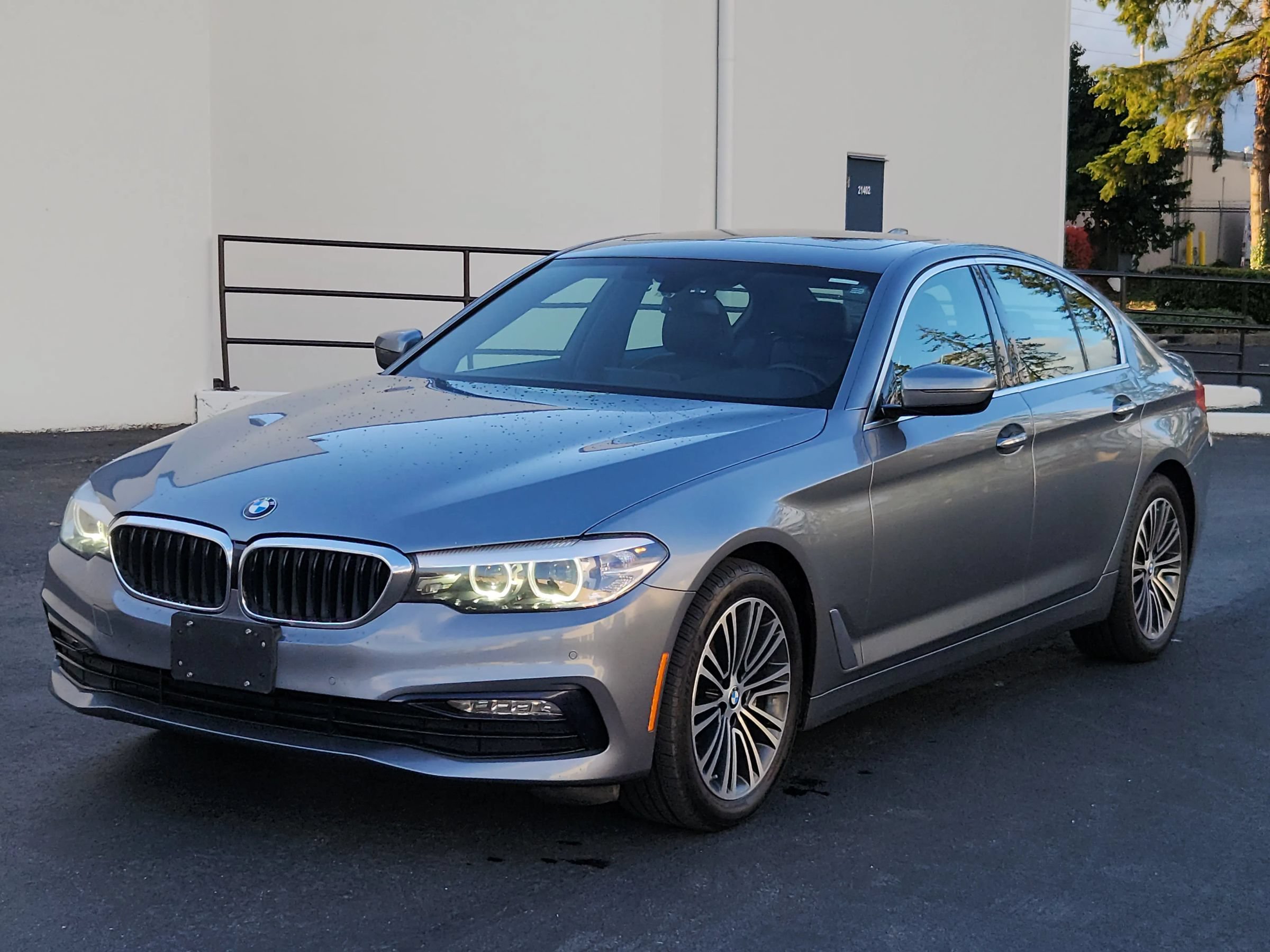Used 2018 BMW 530i xDrive w/ Premium Package