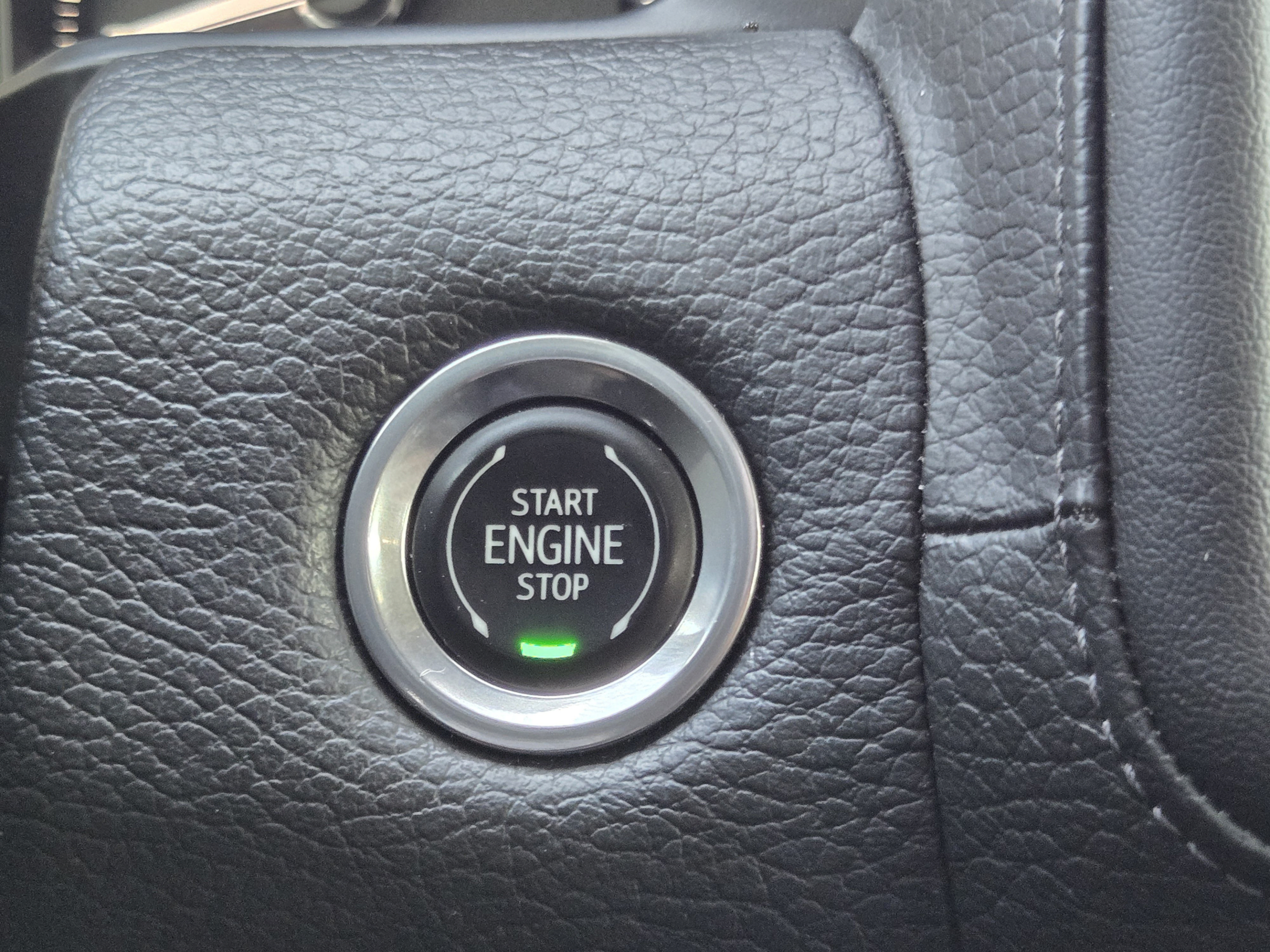Used 2021 GMC Yukon XL Denali AWD/4WD image 17