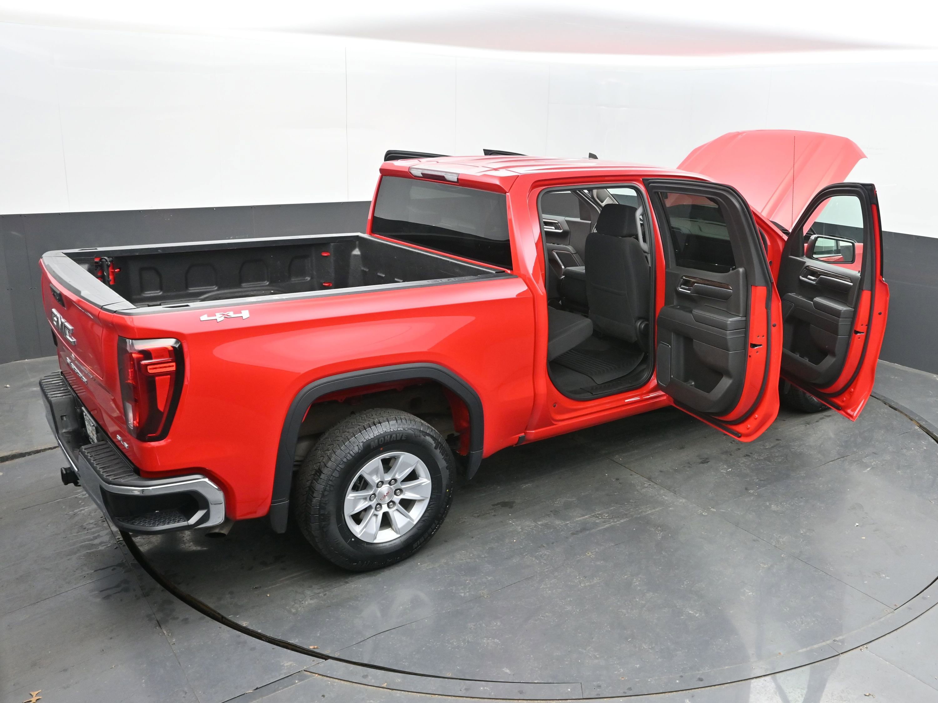 Used 2024 GMC Sierra 1500 SLE image 46