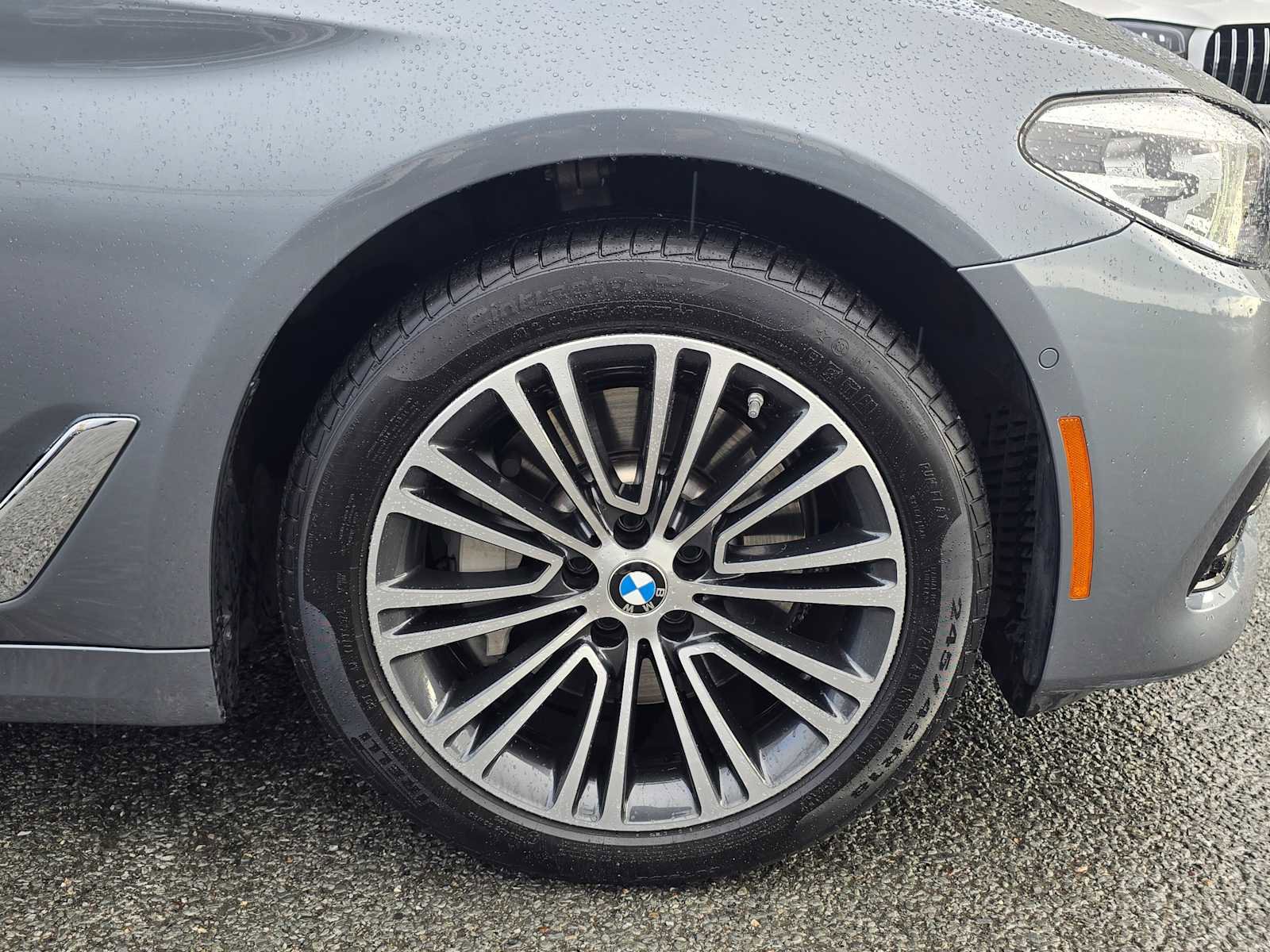 Used 2020 BMW 530i w/ Convenience Package image 9