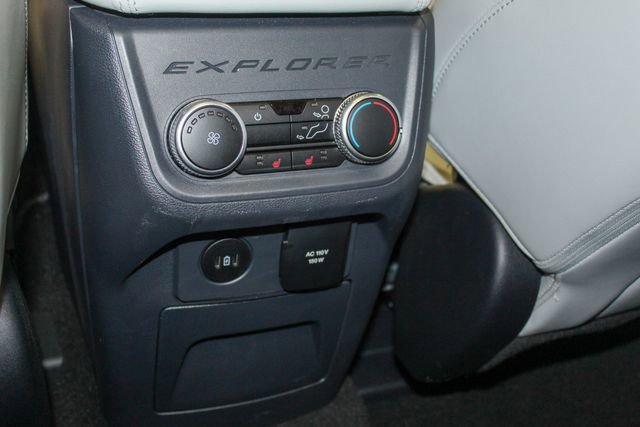 Used 2025 Ford Explorer Platinum w/ Ultimate Package image 13