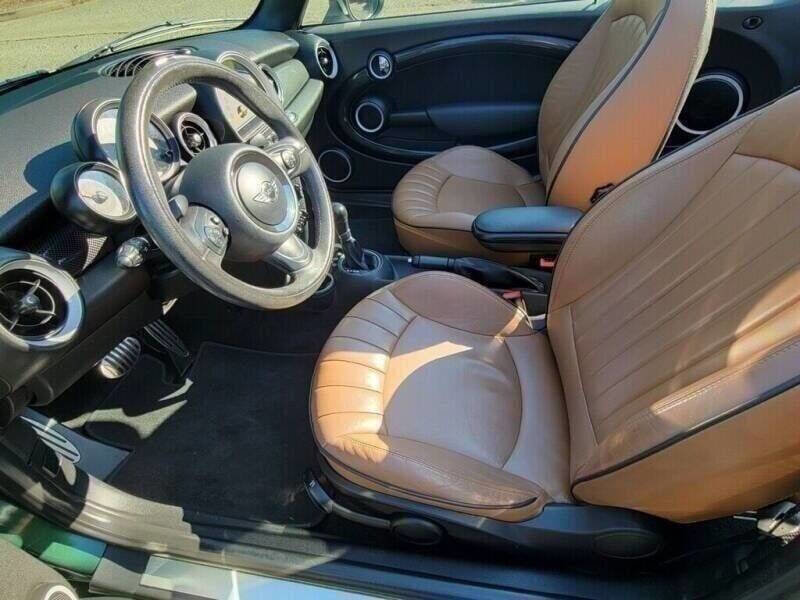 Used 2015 MINI Cooper S image 2