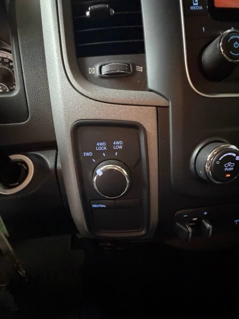Used 2017 RAM 2500 Tradesman w/ Chrome Appearance Group AWD/4WD image 19