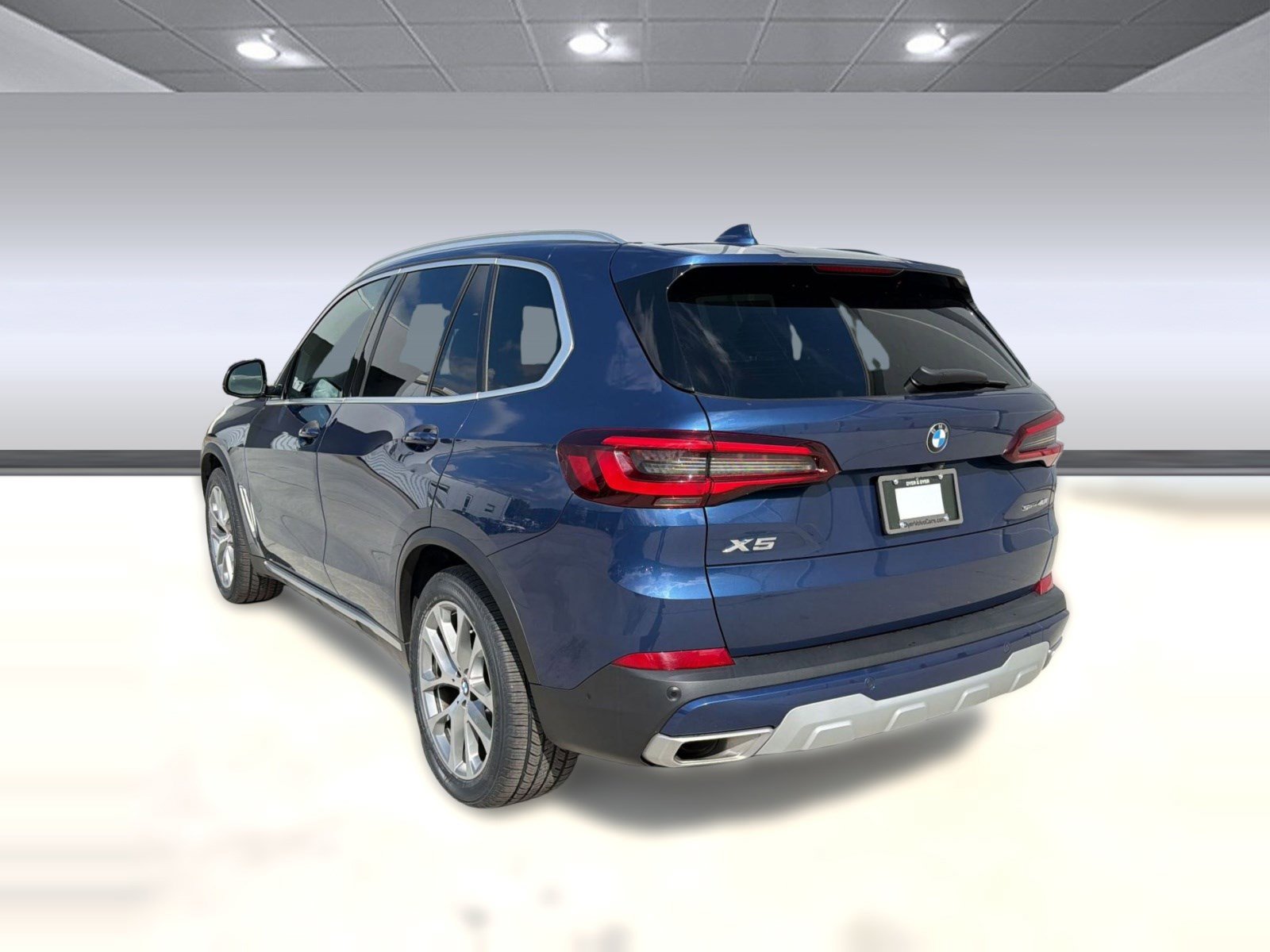 Used 2023 BMW X5 sDrive40i RWD image 3