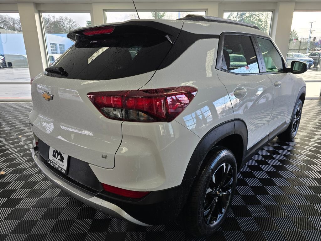 Used 2023 Chevrolet TrailBlazer LT w/ Convenience Package image 4