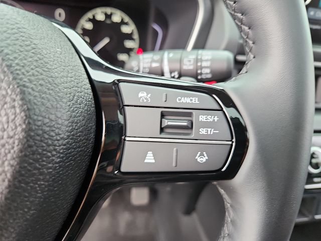 Used 2025 Honda Pilot Touring image 23