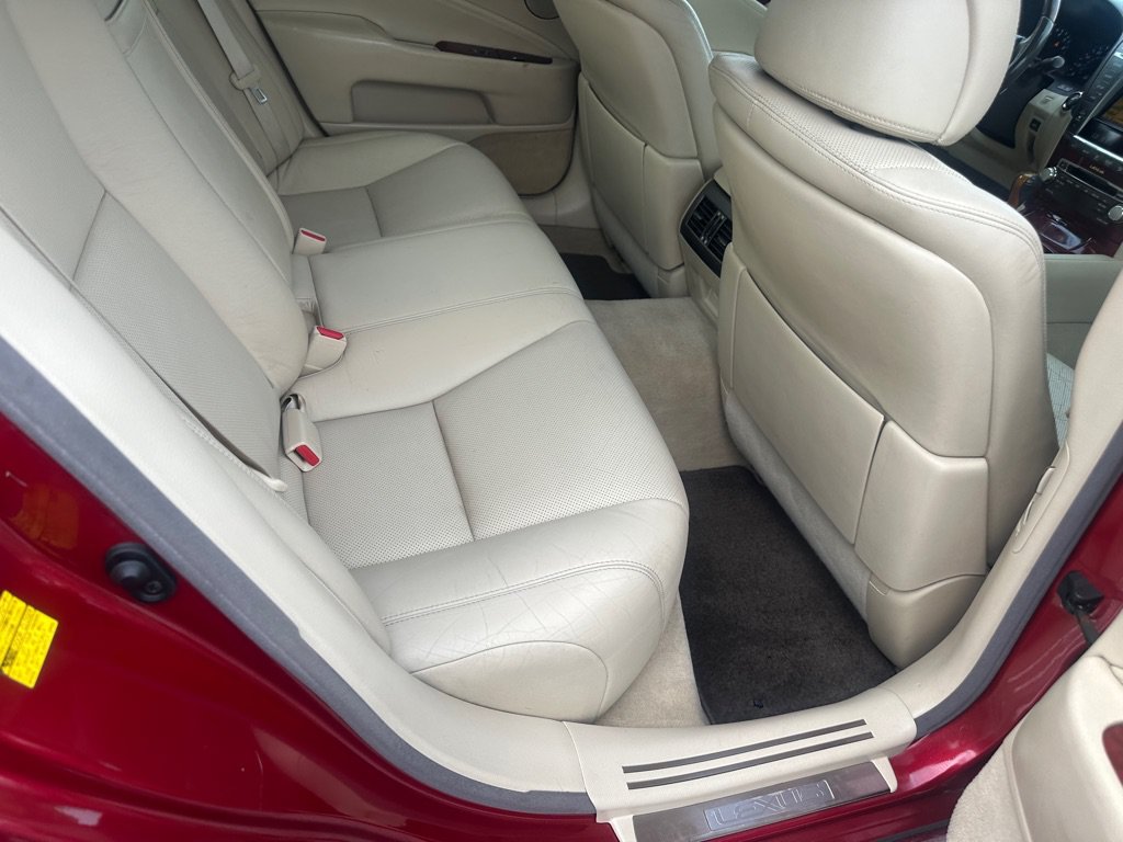 Used 2010 Lexus LS 460 AWD w/ Comfort Pkg image 22