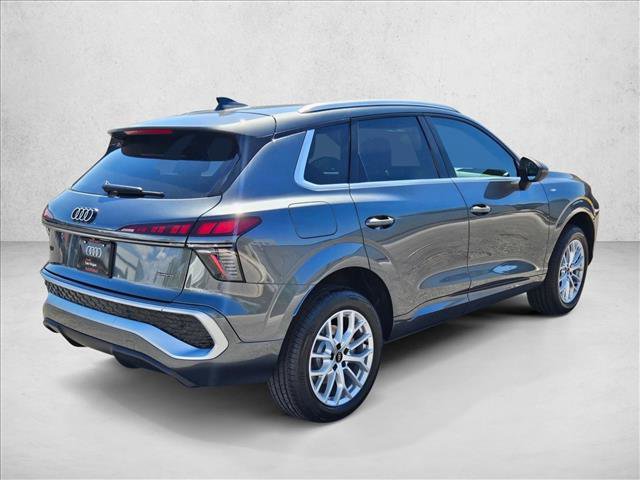 New 2026 Audi Q3 quattro 2.0T AWD/4WD image 2