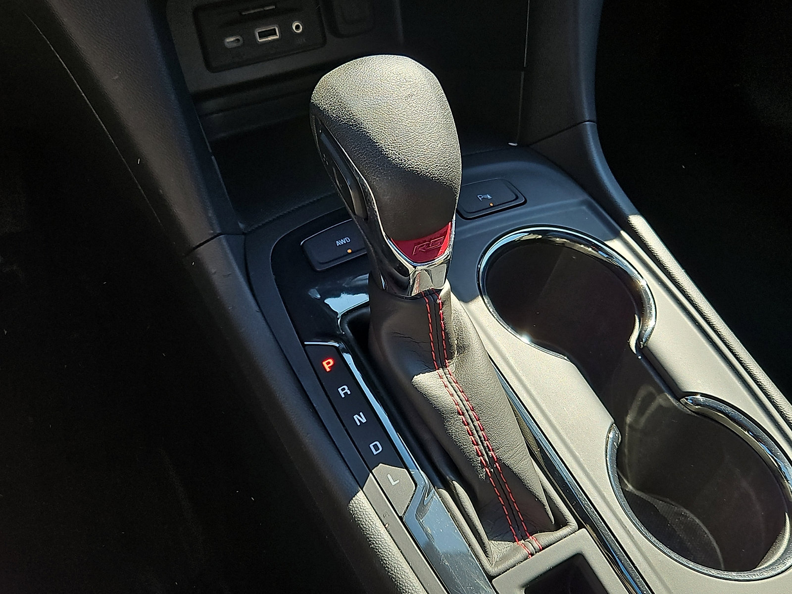 Used 2022 Chevrolet Equinox RS w/ RS Leather Package image 15