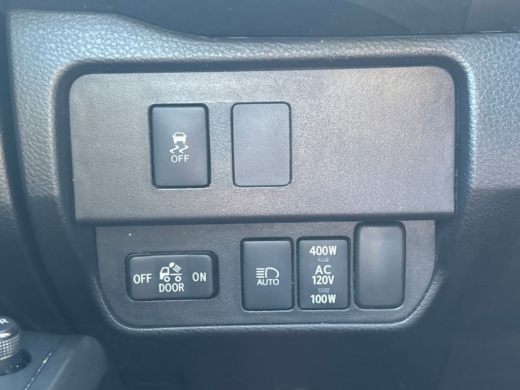 Used 2021 Toyota Tacoma TRD Off-Road w/ Technology Package image 24